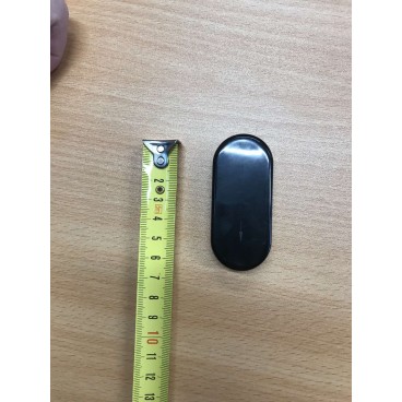 Single adjustable plate for plastic guides
